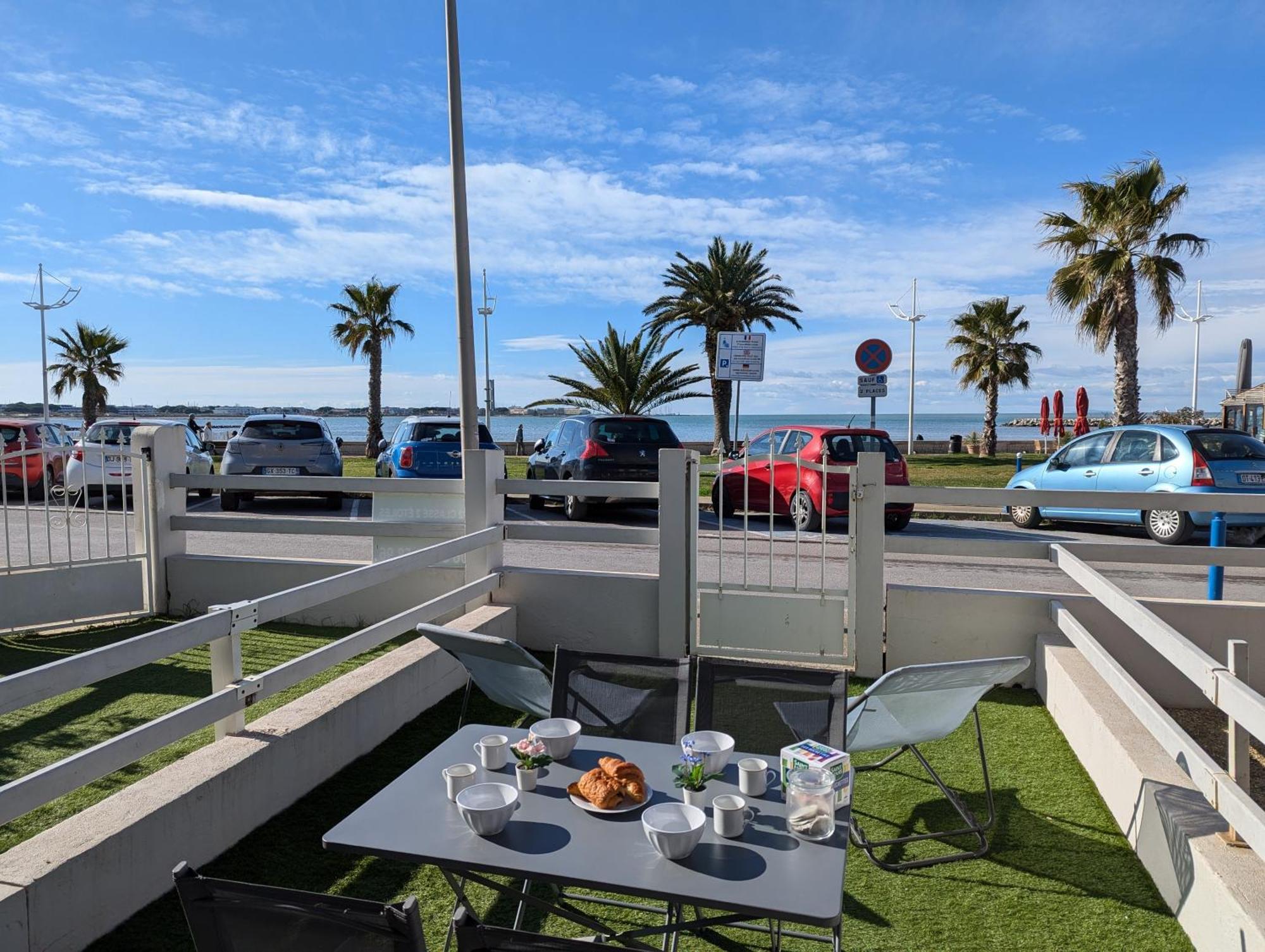 Sol-Y-Days Goeland, Appartement Avec Terrasse Front De Mer Et Place De Parking En Centre-Ville Le Grau-du-Roi Zewnętrze zdjęcie
